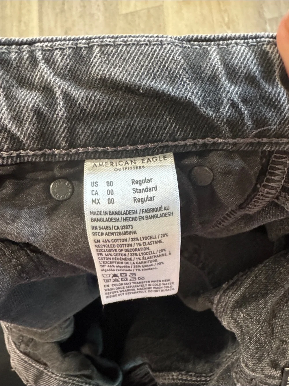 American Eagle Outfitters Women's Black Straight-Leg Jeans